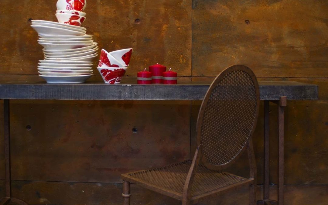 Tenant’s Furniture Left Behind After Move Out Whose is it? Innago